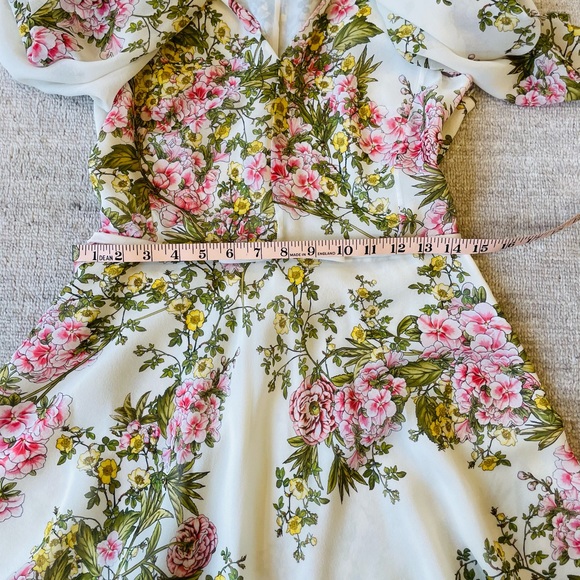 Giambattista Valli Silk Chiffon Floral Cape Dress - Picture 10 of 14